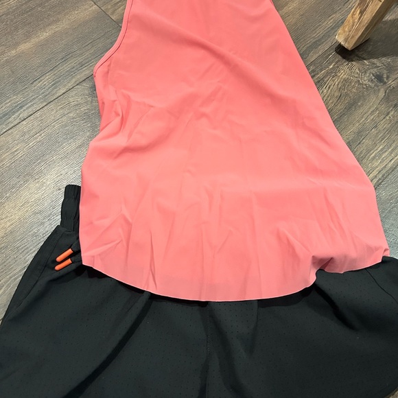 Zyia two piece: shorts and tank - Picture 4 of 6